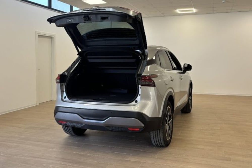 Nissan Qashqai usata a Latina (7)
