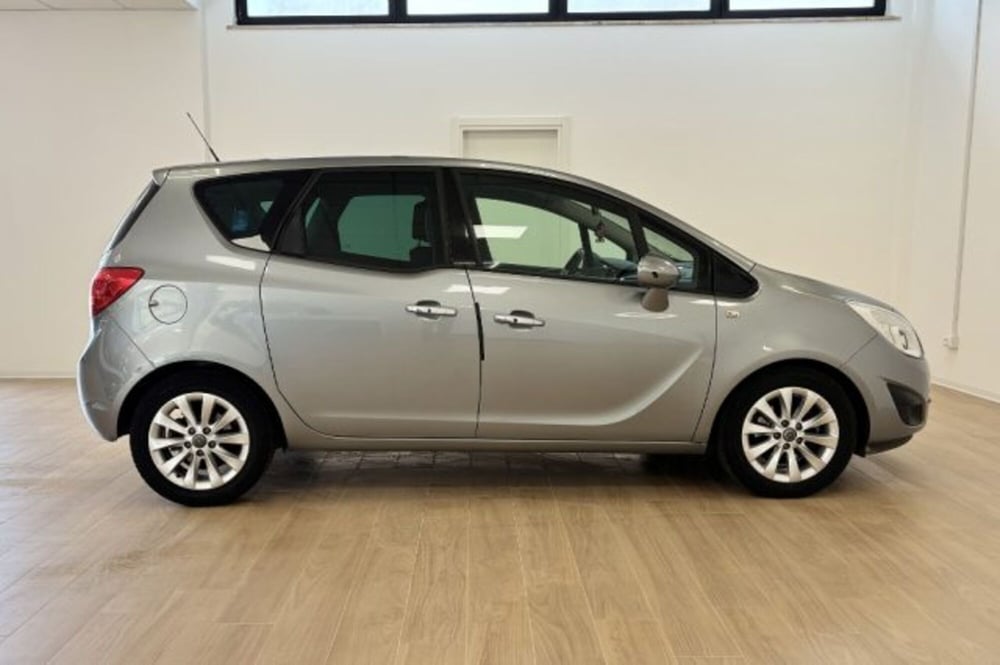 Opel Meriva usata a Latina (4)