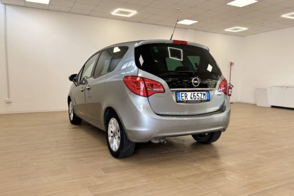 Opel Meriva usata a Latina (5)