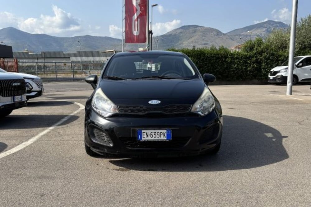 Kia Rio usata a Latina (2)