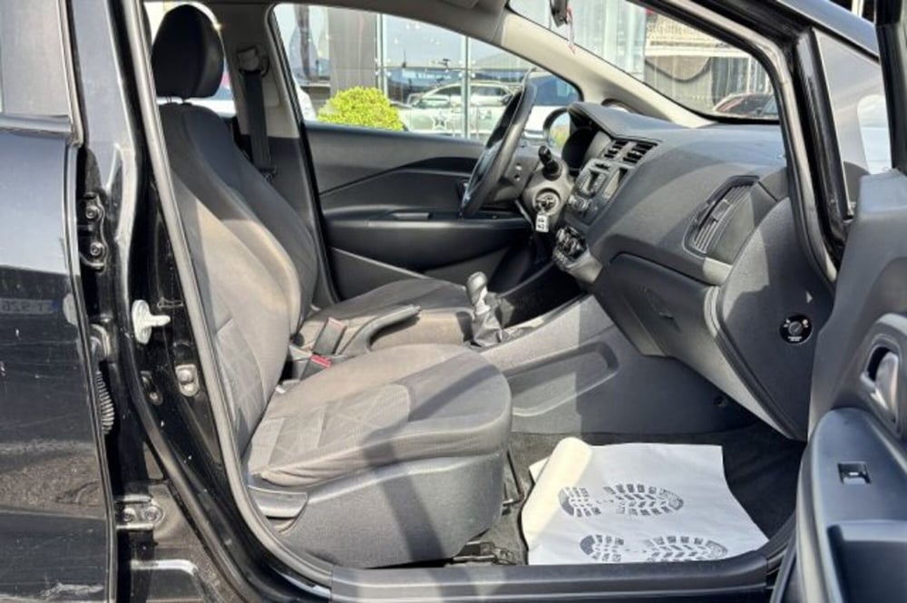 Kia Rio usata a Latina (8)
