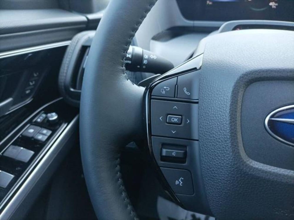 Subaru Solterra nuova a Milano (11)