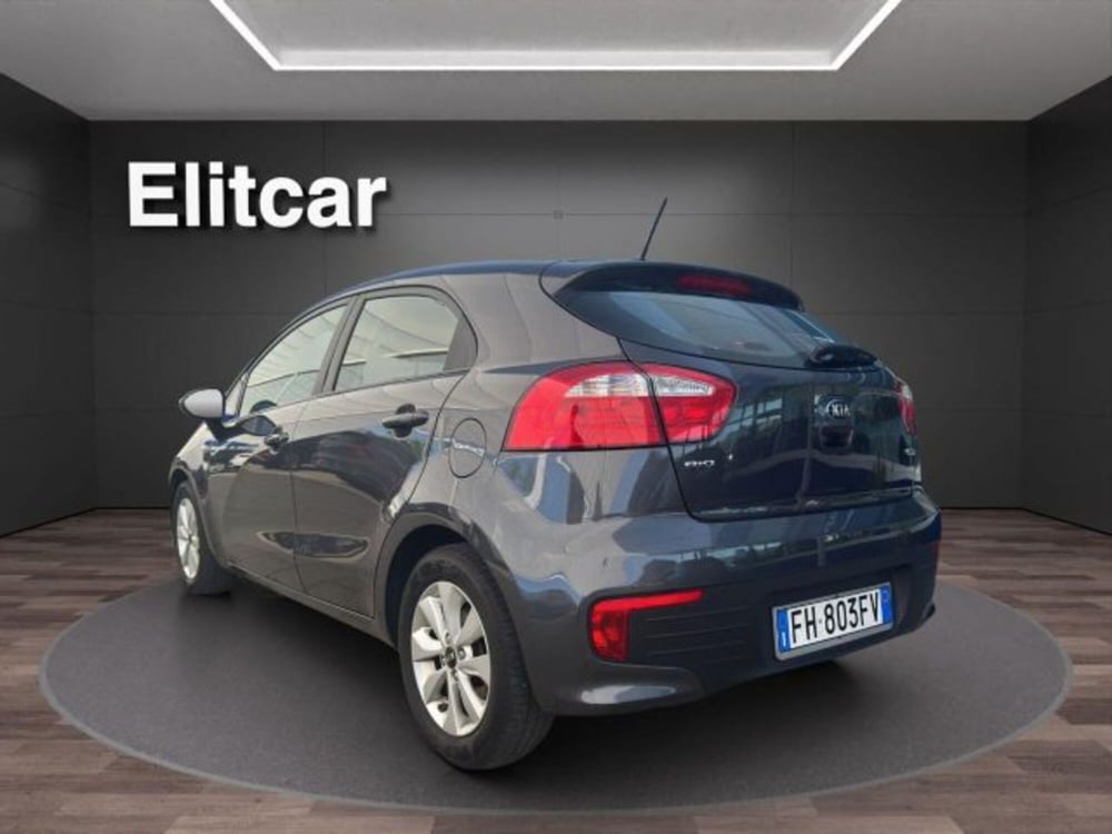 Kia Rio usata a Novara (6)