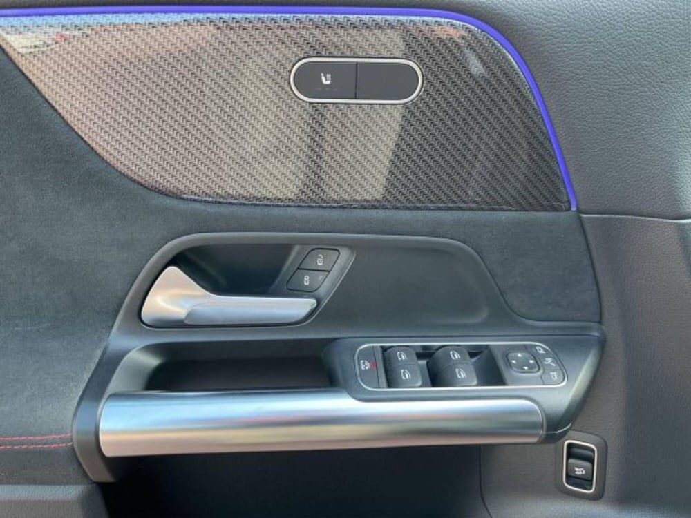 Mercedes-Benz GLA SUV usata a Novara (11)