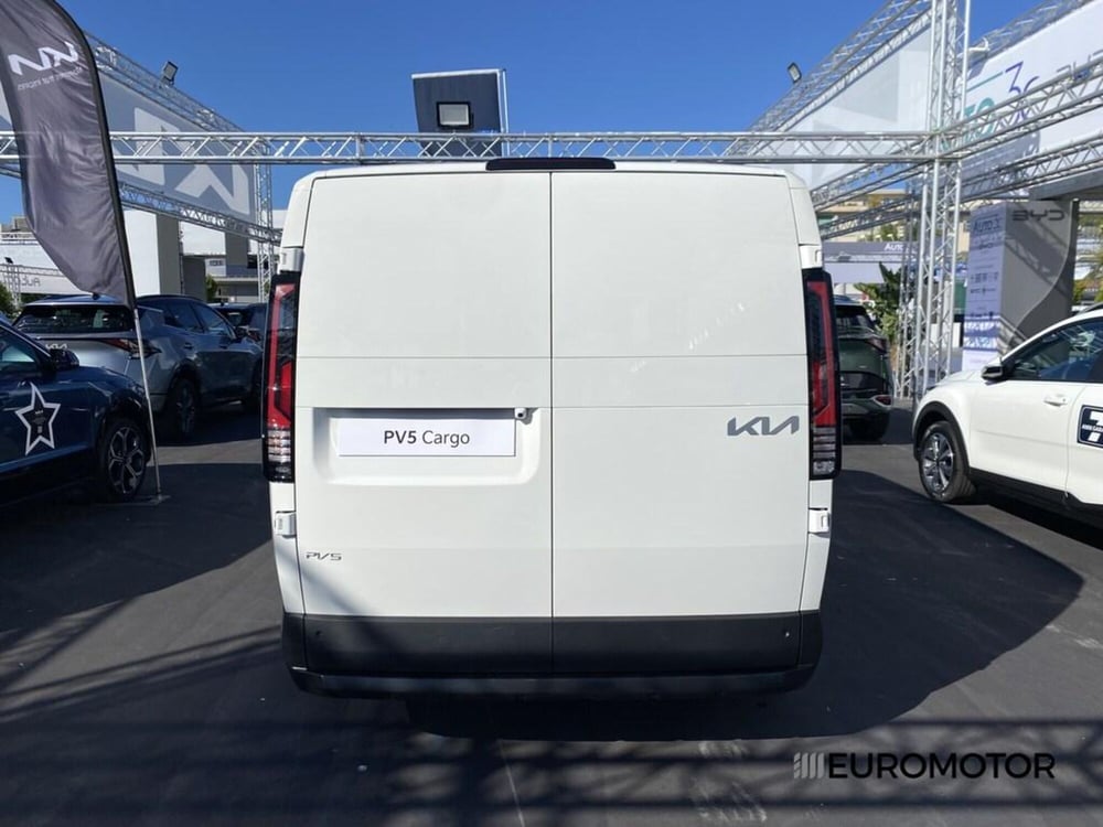 Kia PV5 nuova a Bari (10)