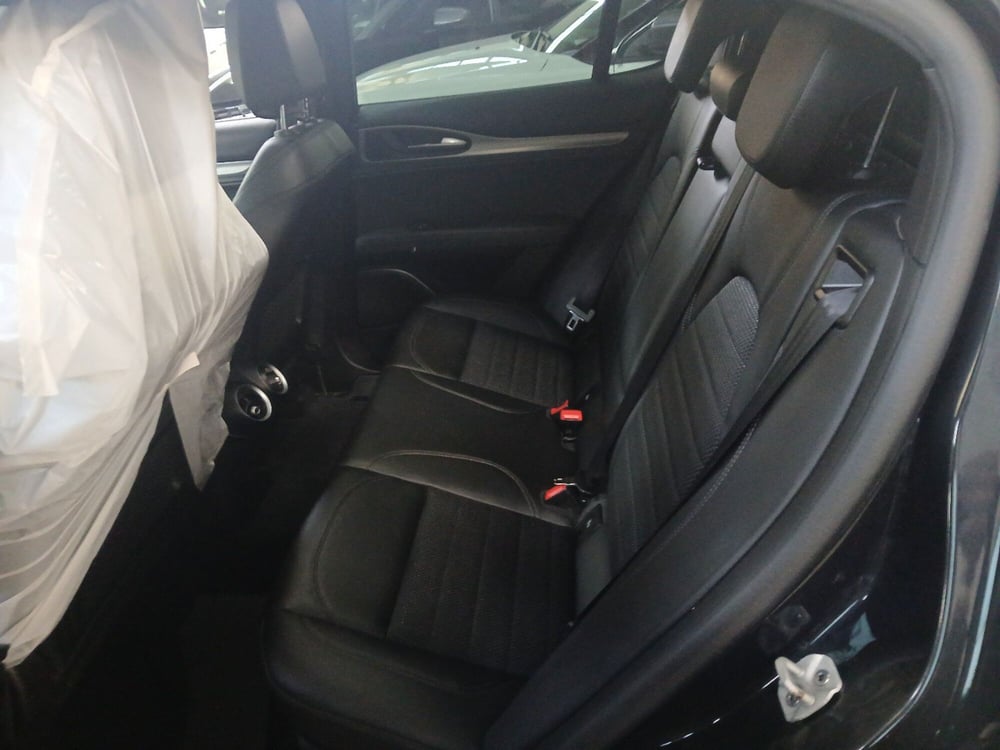Alfa Romeo Stelvio usata a Brindisi (15)