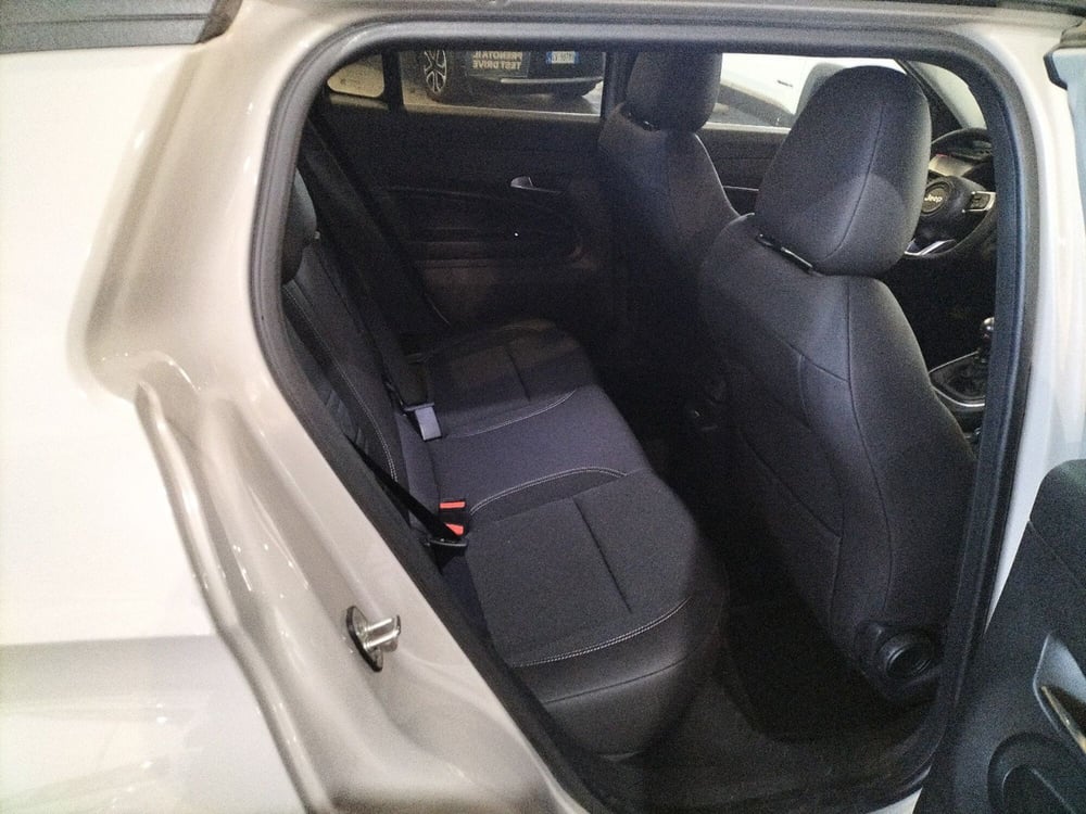 Jeep Avenger usata a Brindisi (15)