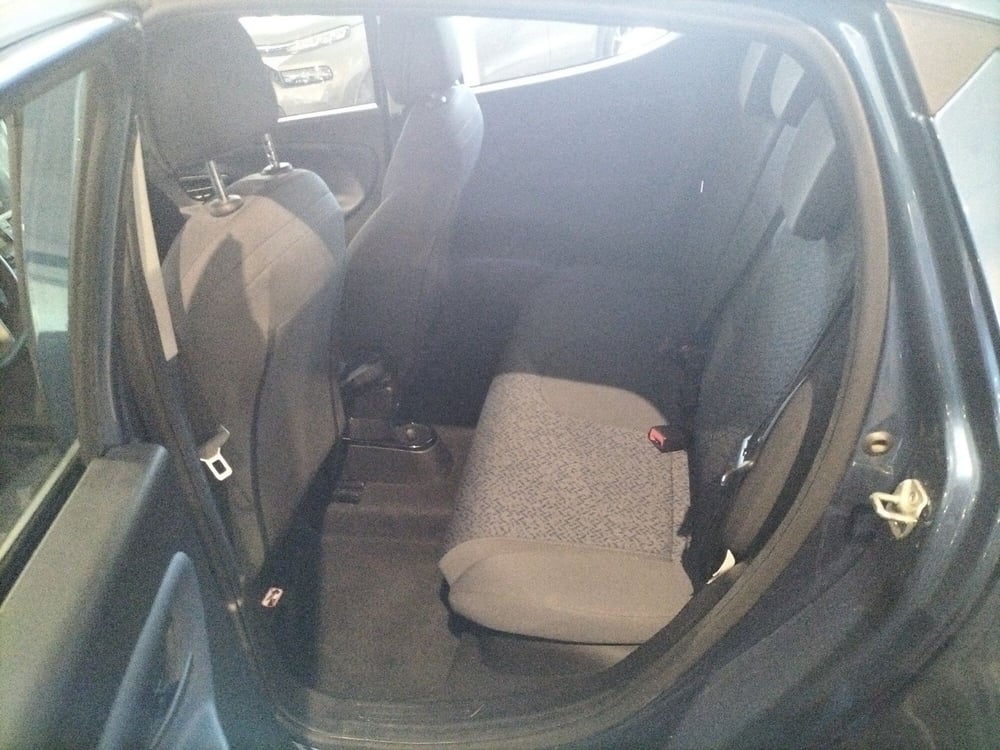Lancia Ypsilon usata a Brindisi (15)