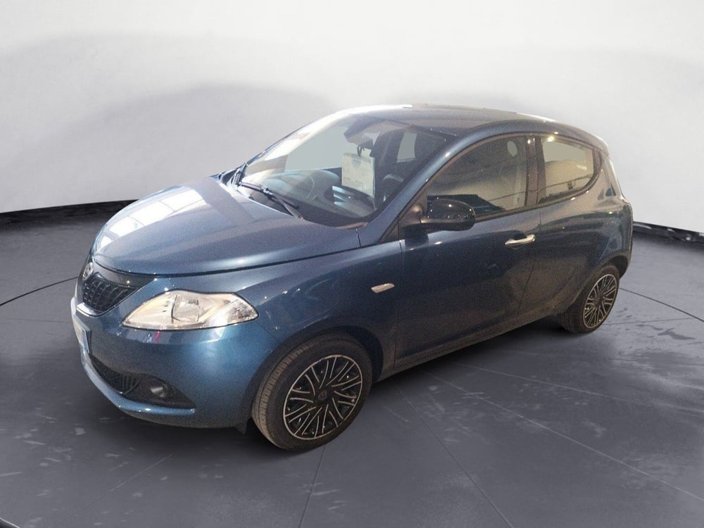 Lancia Ypsilon usata a Brindisi (2)