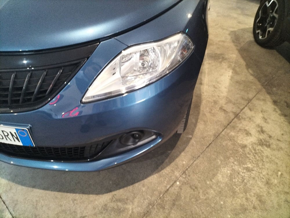 Lancia Ypsilon usata a Brindisi (9)