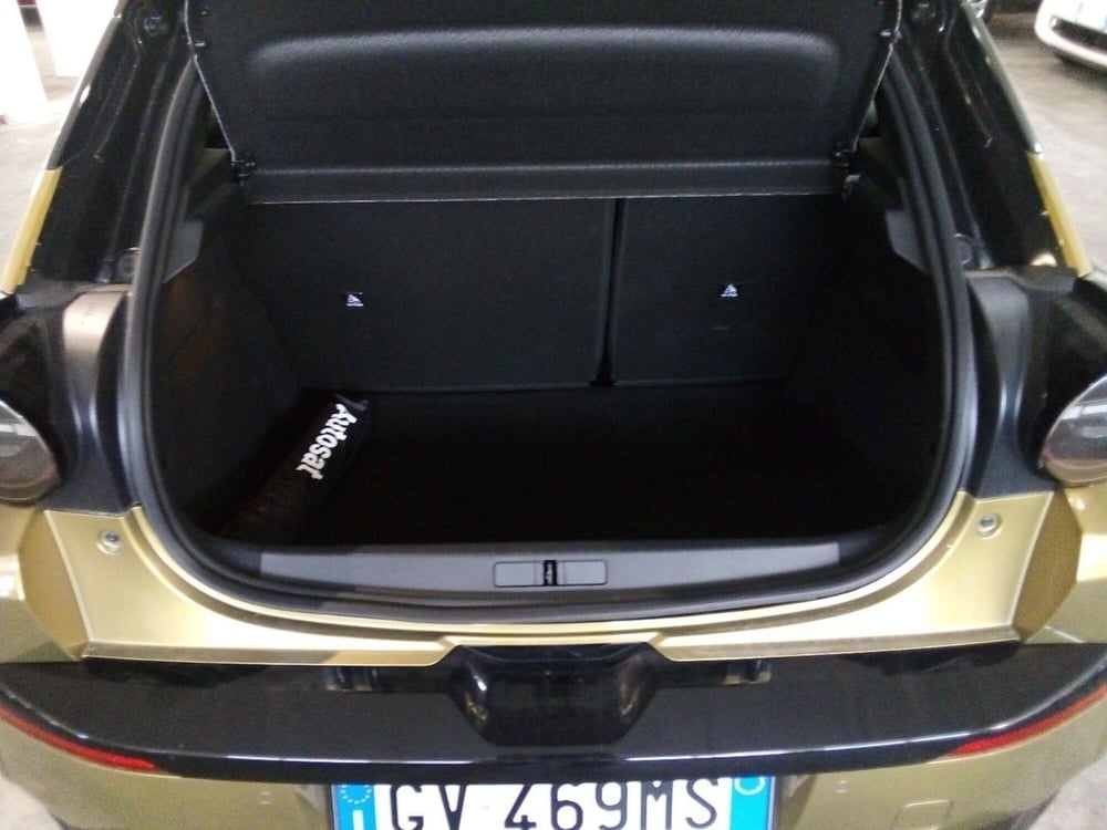 Lancia Ypsilon usata a Brindisi (13)