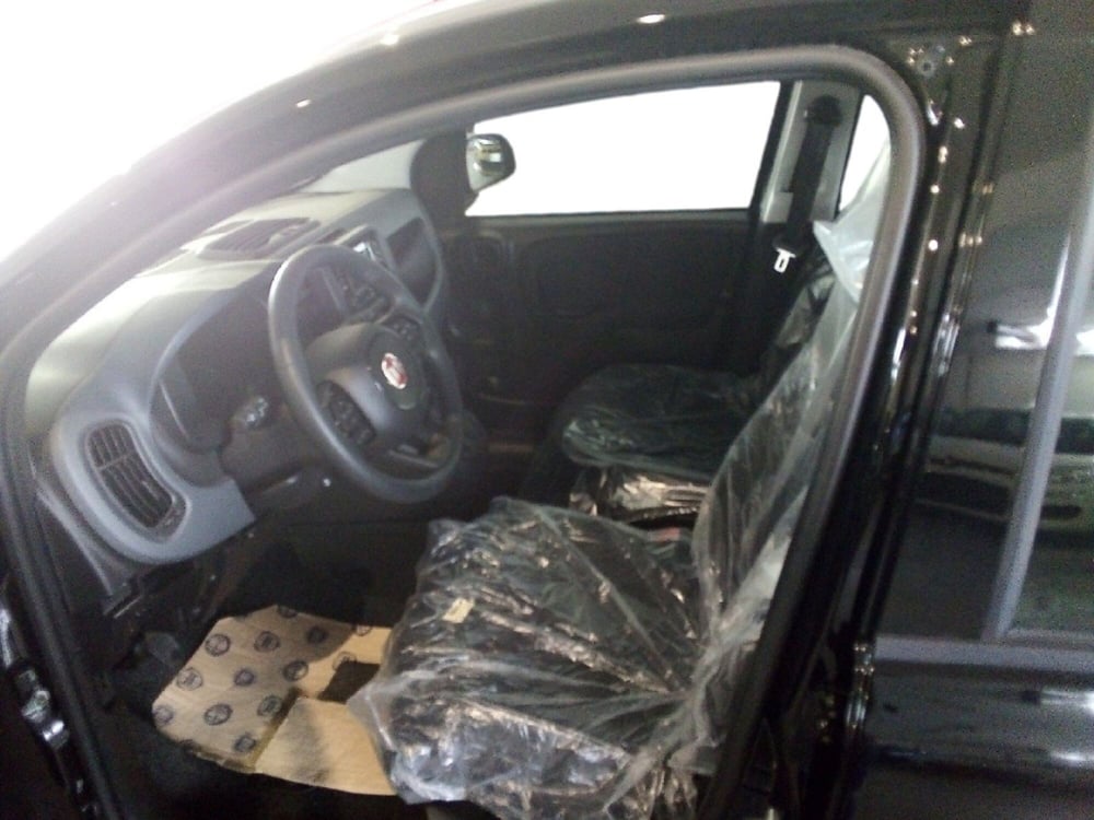 Fiat Panda Cross nuova a Brindisi (14)