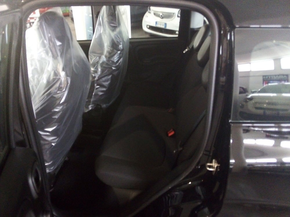 Fiat Panda Cross nuova a Brindisi (16)