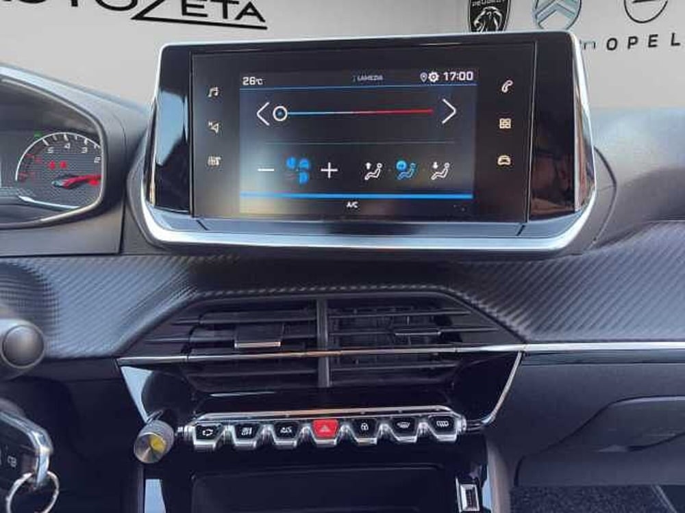 Peugeot 208 usata a Vibo Valentia (13)