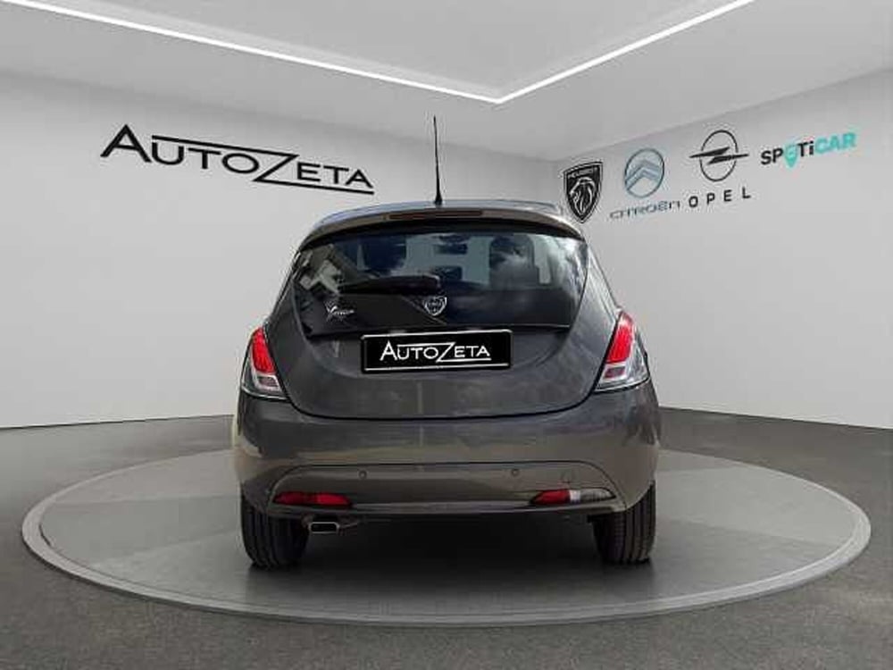 Lancia Ypsilon usata a Vibo Valentia (6)