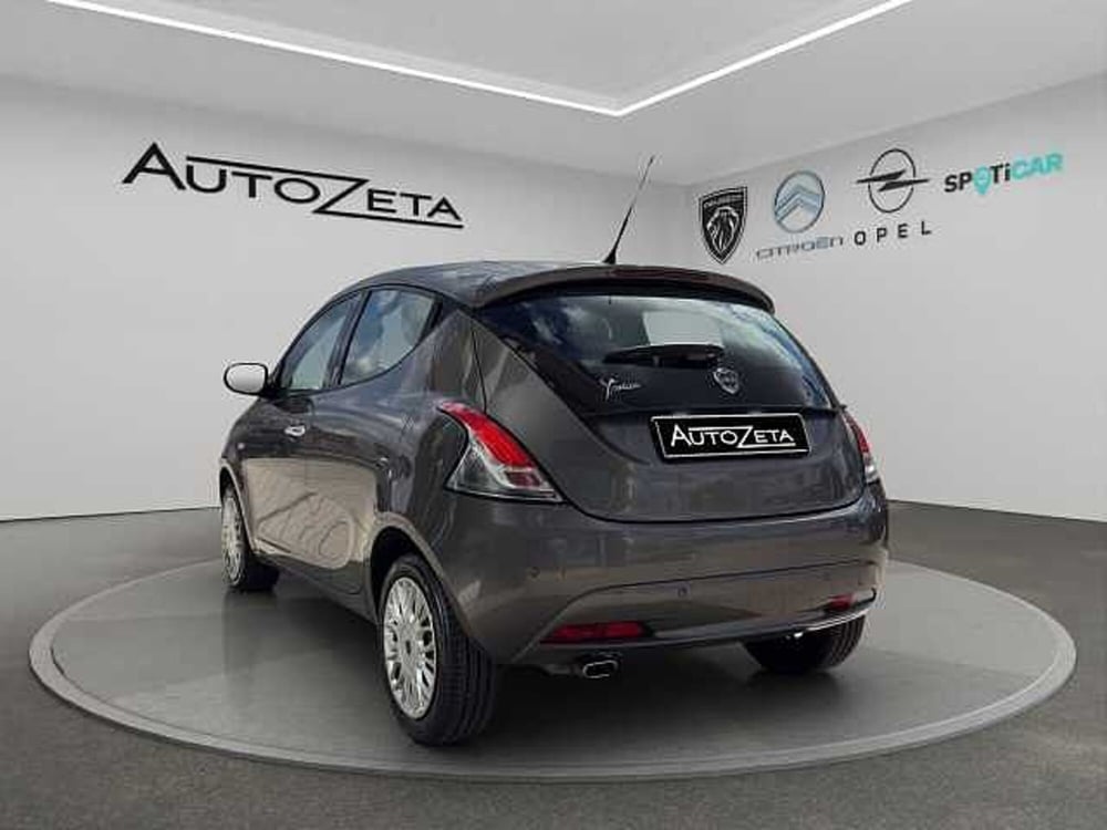 Lancia Ypsilon usata a Vibo Valentia (7)