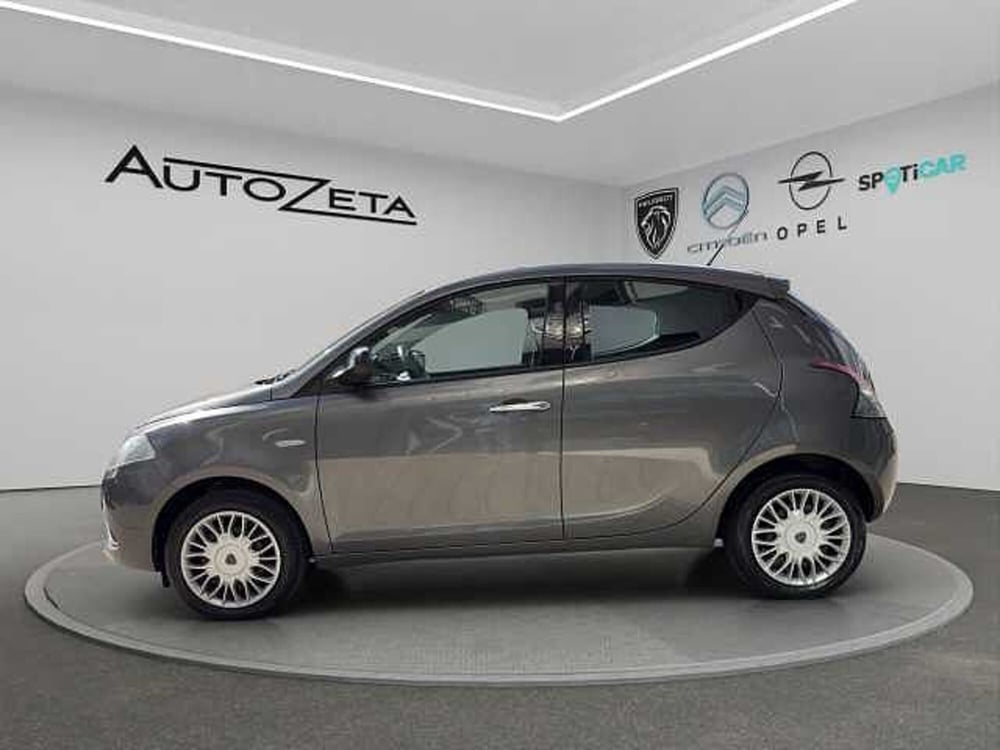 Lancia Ypsilon usata a Vibo Valentia (8)