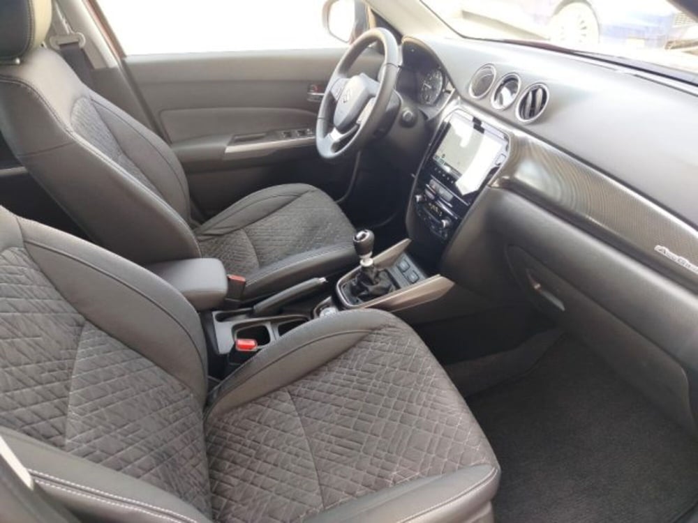 Suzuki Vitara nuova a Oristano (18)