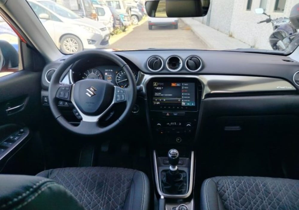 Suzuki Vitara nuova a Oristano (19)