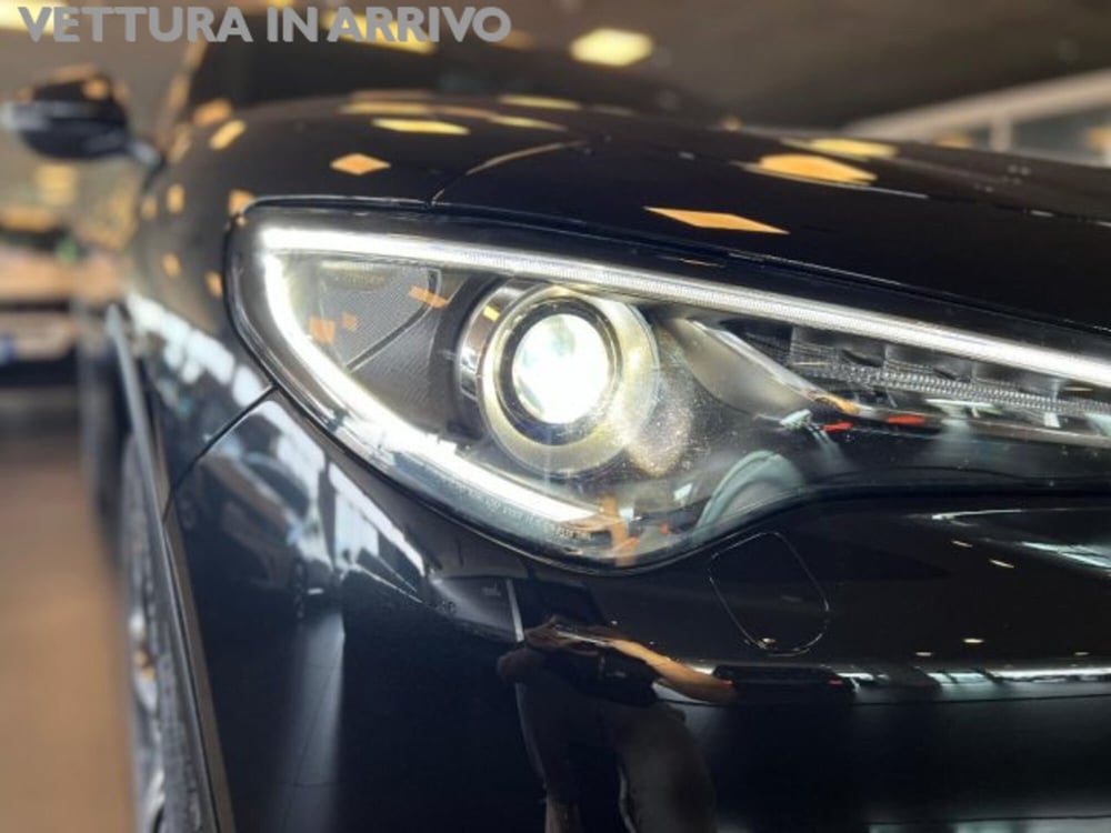 Alfa Romeo Stelvio usata a Modena (15)