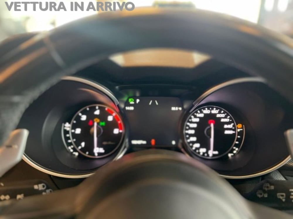 Alfa Romeo Stelvio usata a Modena (5)