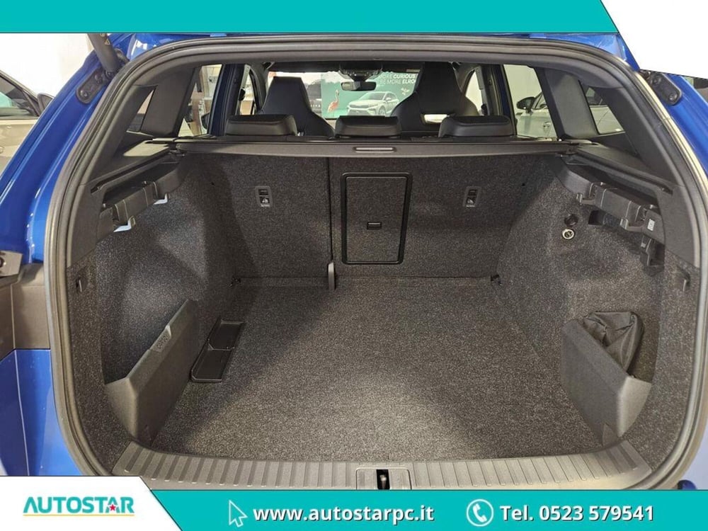Skoda Enyaq Coupé nuova a Piacenza (7)