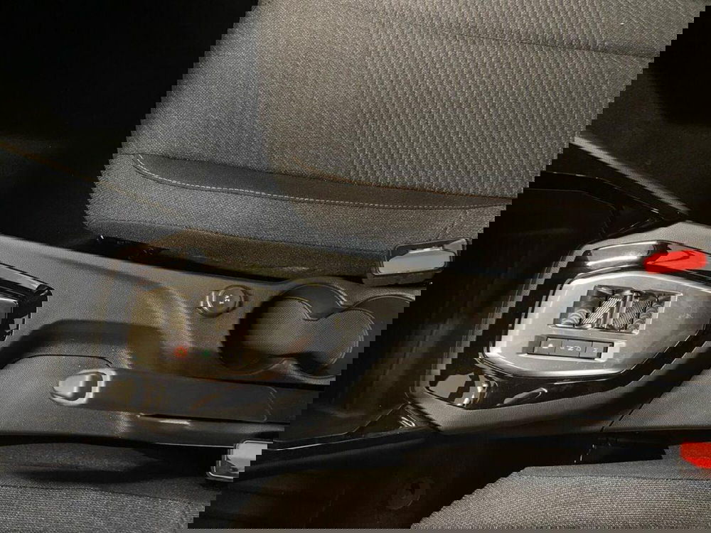 Peugeot 2008 nuova a Torino (11)