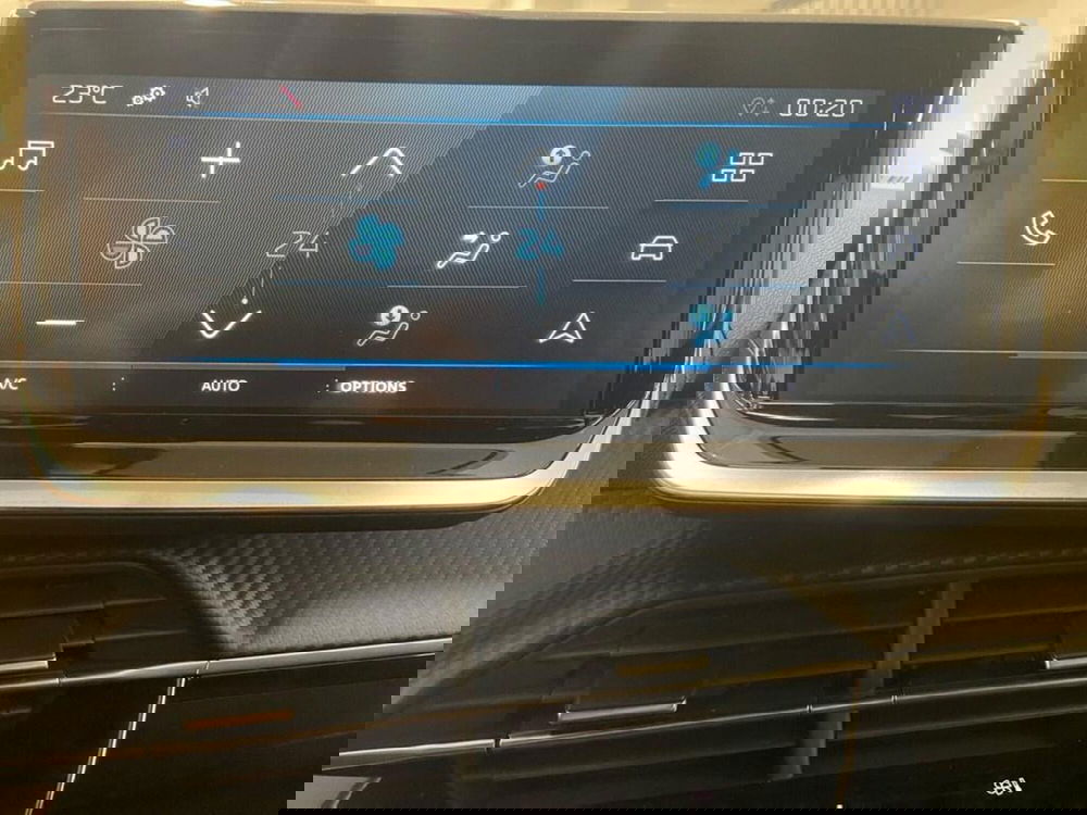 Peugeot 2008 nuova a Torino (14)