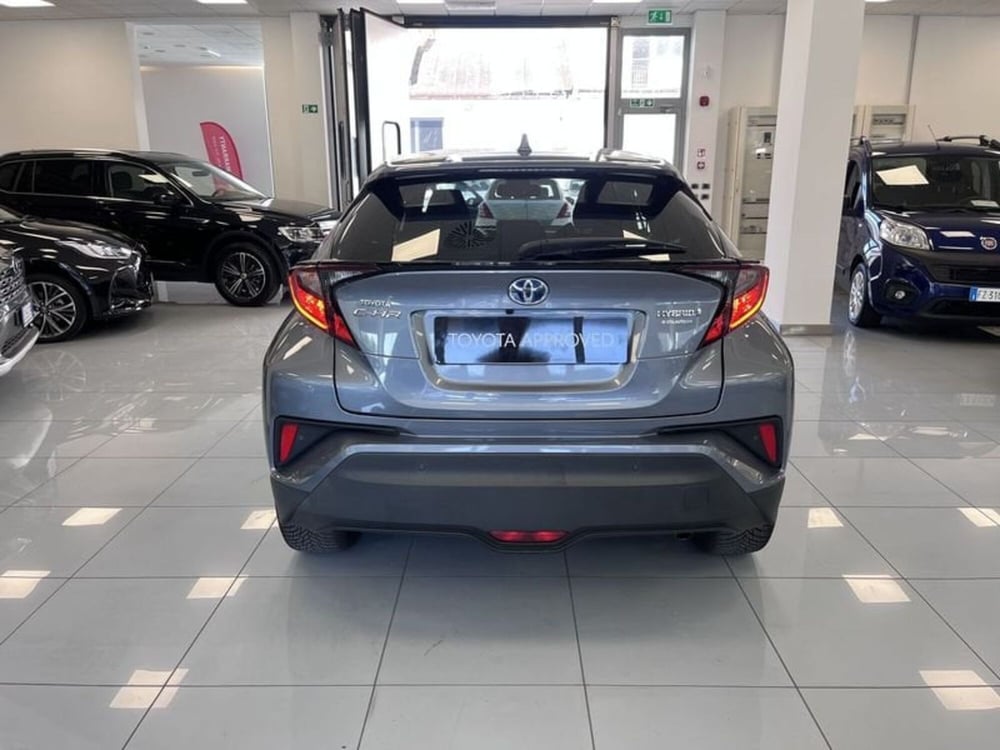 Toyota Toyota C-HR usata a Prato (5)
