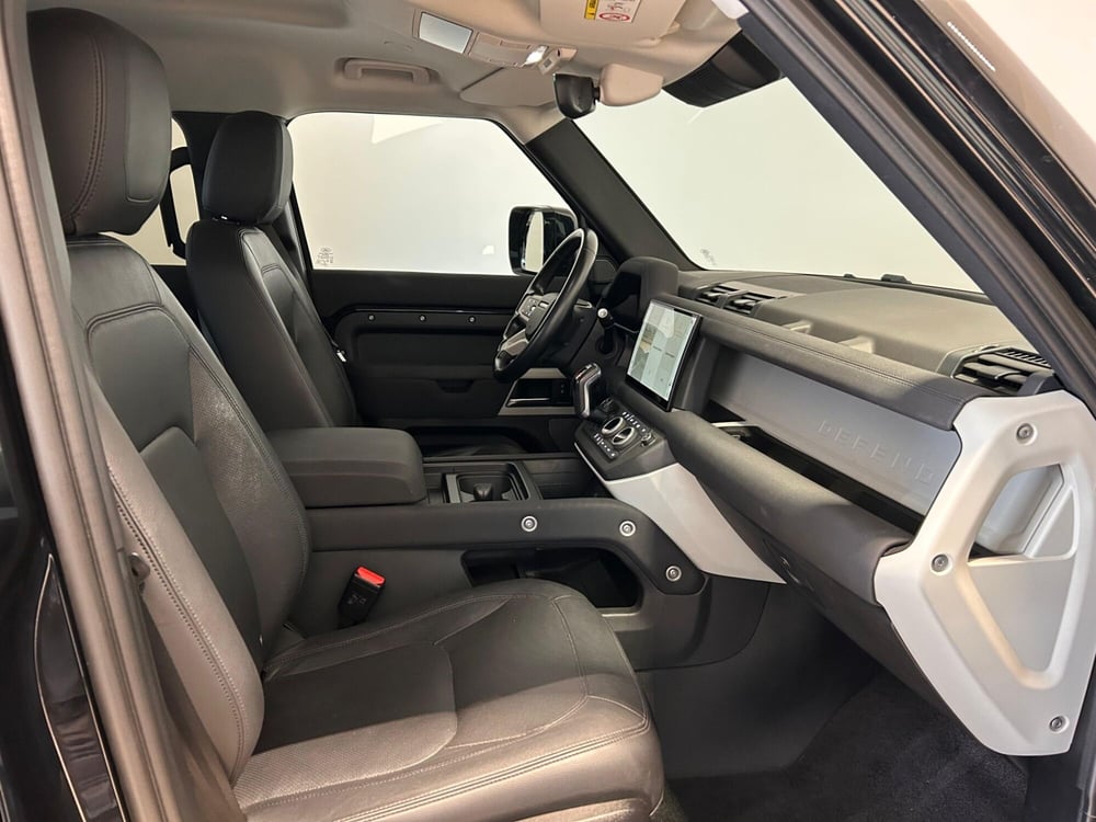 Land Rover Defender usata a Napoli (3)