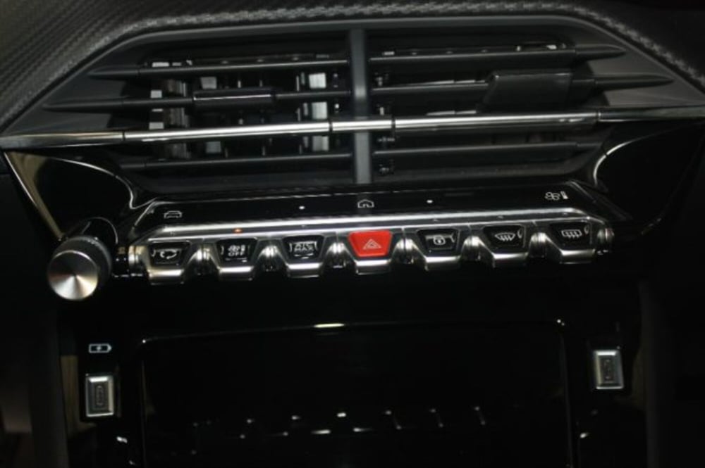 Peugeot 2008 usata a Viterbo (13)