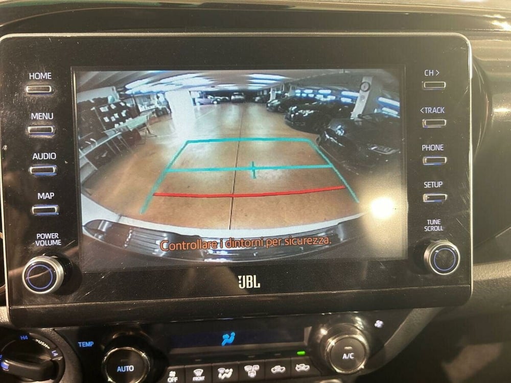 Toyota Hilux usata a Lecco (15)