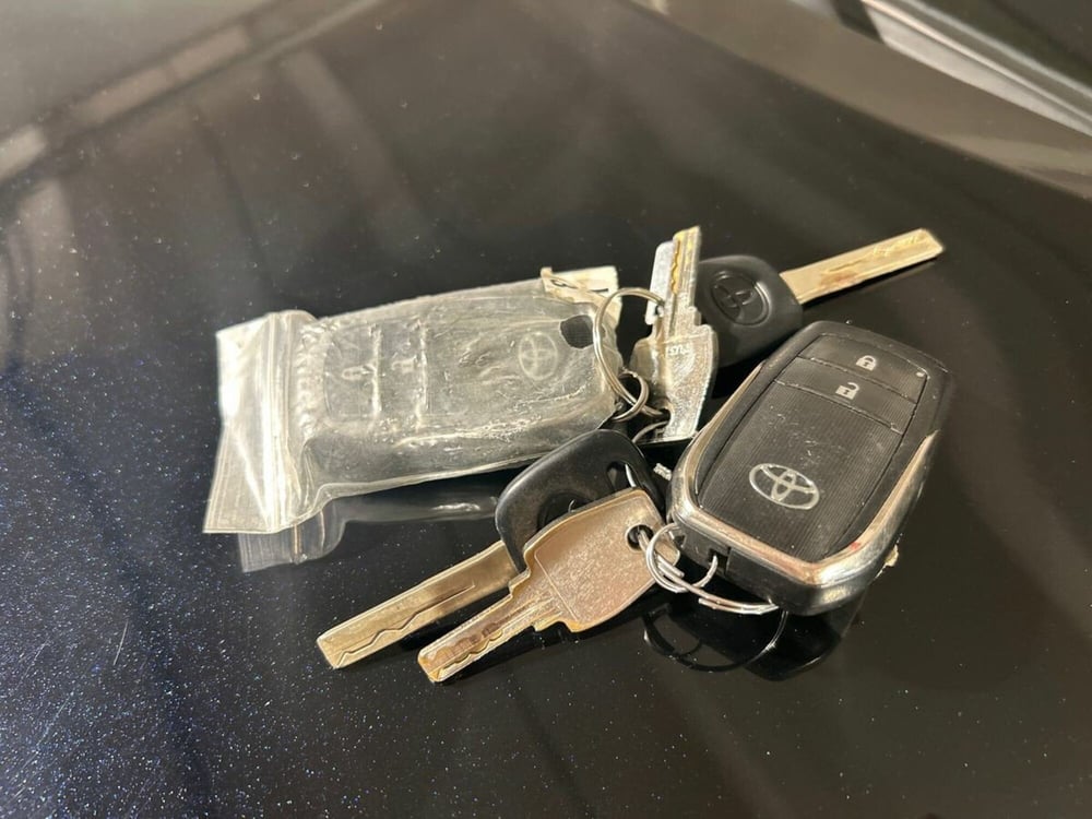 Toyota Hilux usata a Lecco (17)