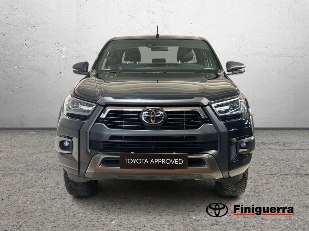 Toyota Hilux usata a Lecco (3)