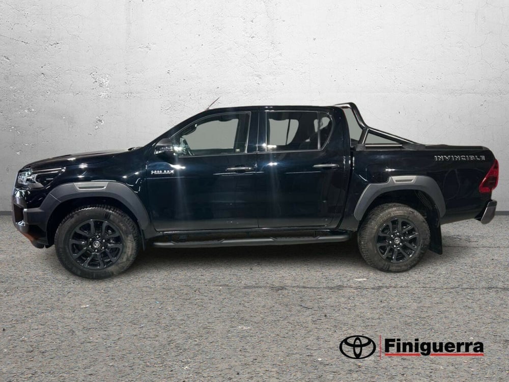 Toyota Hilux usata a Lecco (7)