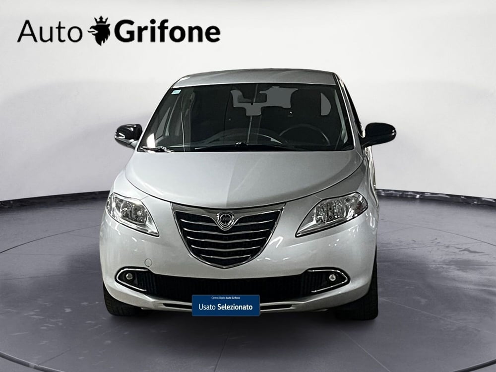 Lancia Ypsilon usata a Modena (8)
