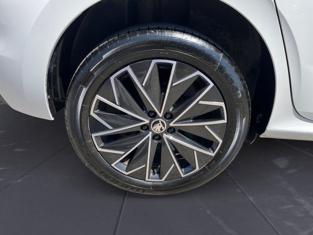 Skoda Kamiq usata a Modena (14)