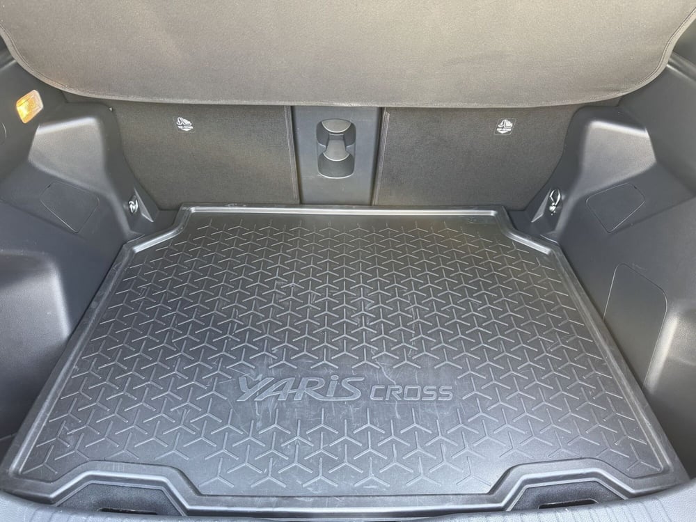 Toyota Yaris Cross usata a Como (11)