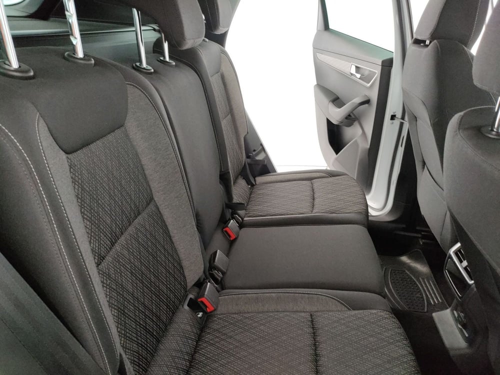 Skoda Karoq usata a Caserta (13)
