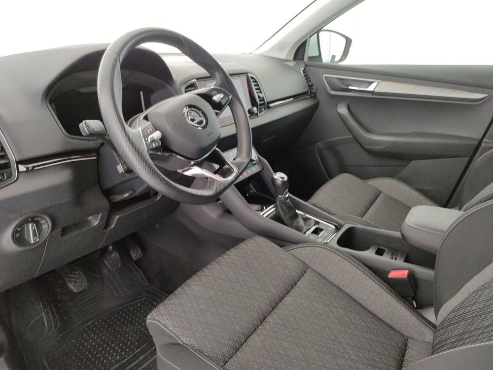 Skoda Karoq usata a Caserta (19)