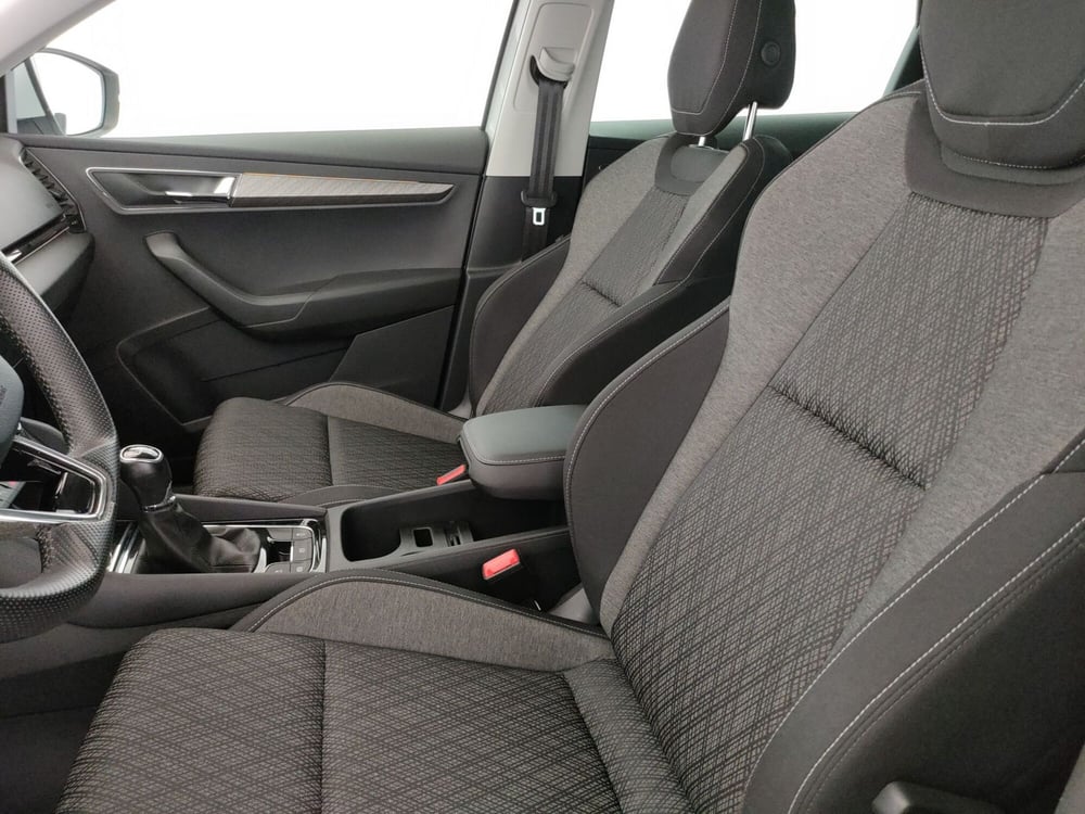 Skoda Karoq usata a Caserta (20)