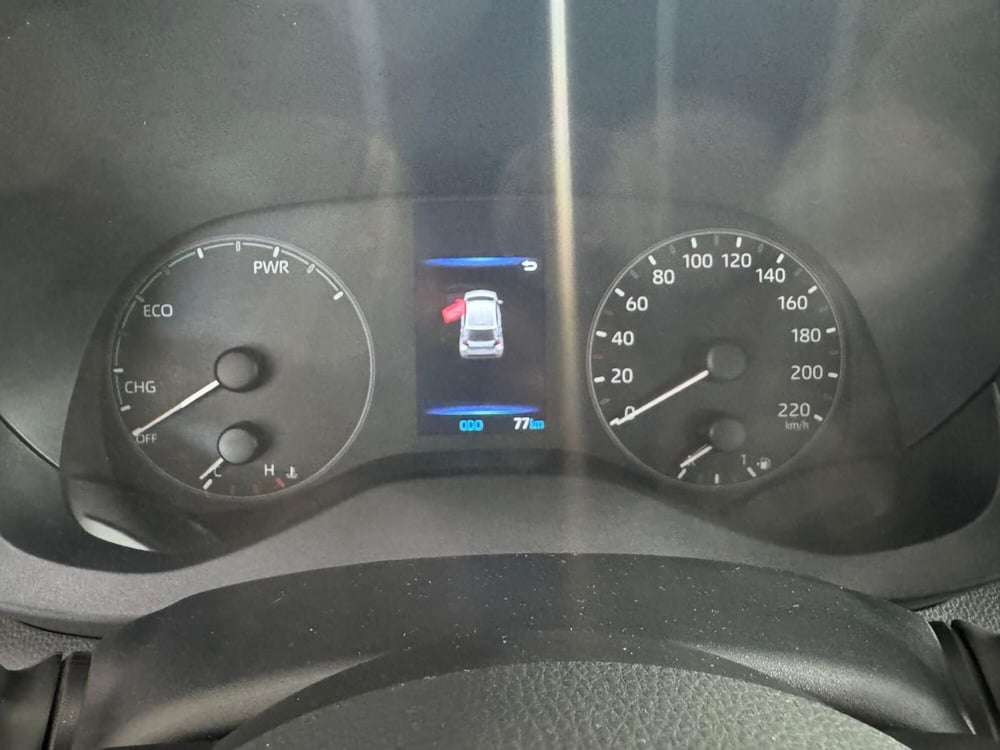Mazda Mazda2 Hybrid nuova a Napoli (13)