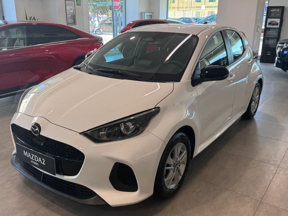 Mazda Mazda2 Hybrid nuova a Napoli (2)
