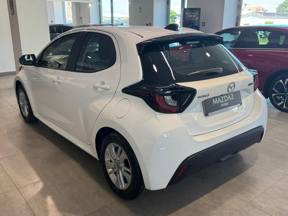 Mazda Mazda2 Hybrid nuova a Napoli (4)