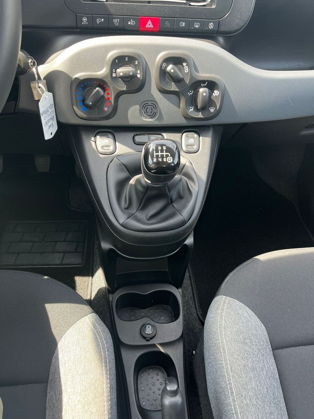 Fiat Panda Cross usata a Milano (17)