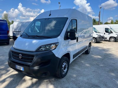 Fiat Ducato Furgone Vetrato 33 MH2 2.2 mjt3 140cv  serie 8 del 2021 usata a Milano