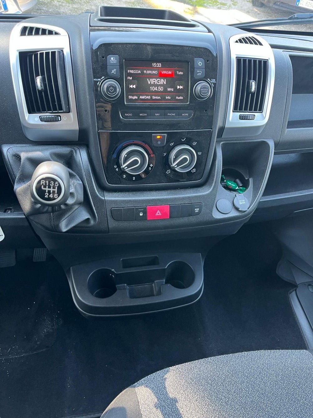 Fiat Ducato Furgone Vetrato usata a Milano (18)
