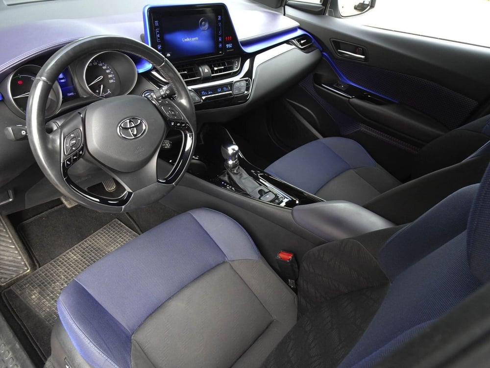 Toyota Toyota C-HR usata a Treviso (11)
