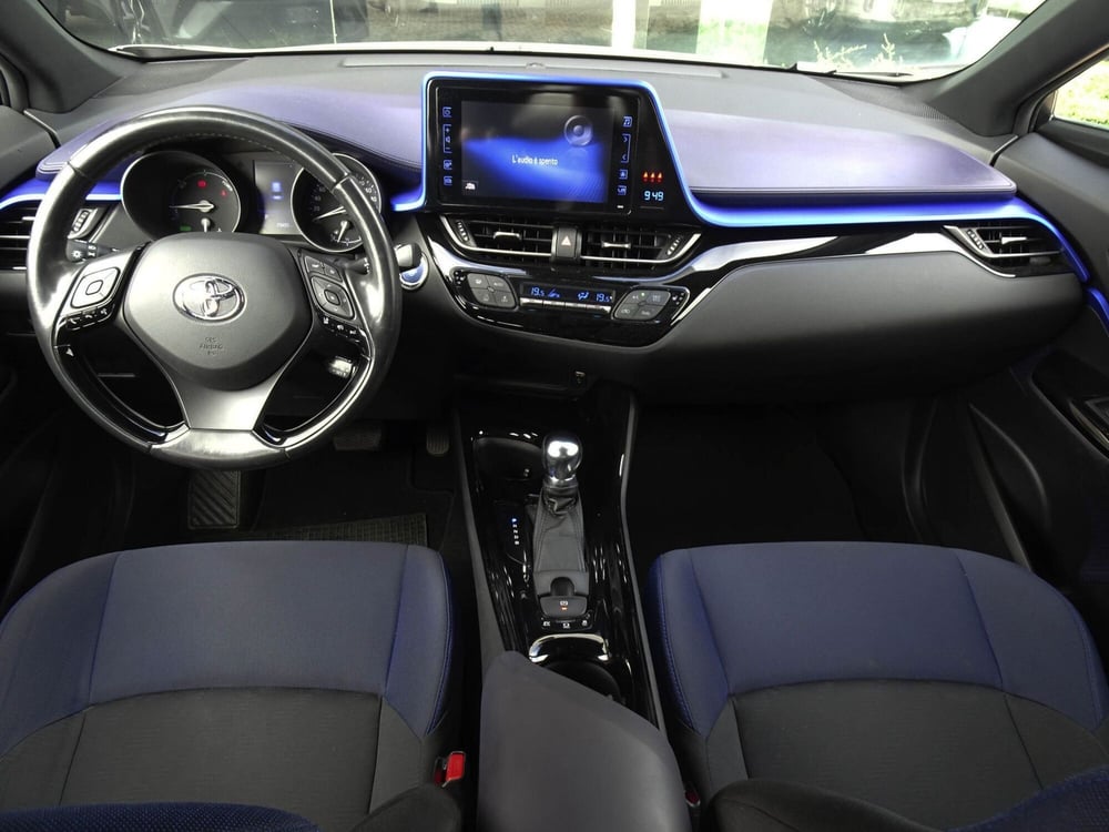 Toyota Toyota C-HR usata a Treviso (15)