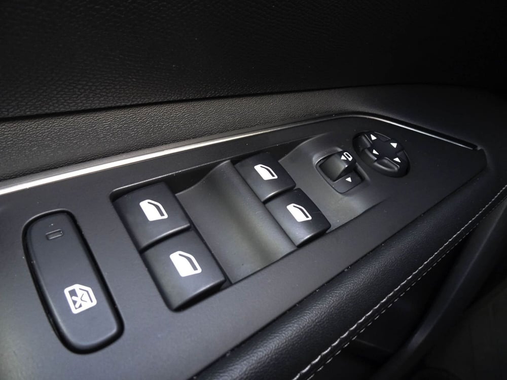 Peugeot 3008 usata a Treviso (17)